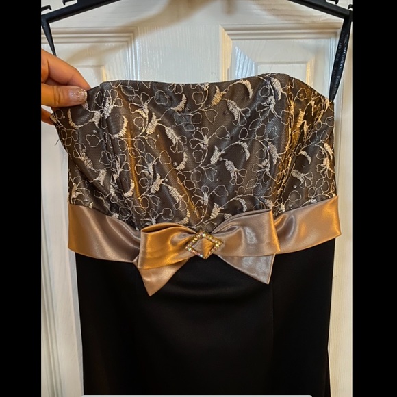 Prom Dress / Formal Dress - Picture 2 of 3